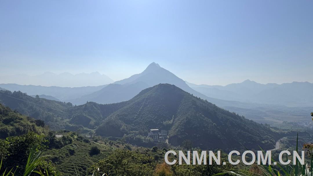 因為山就在那里